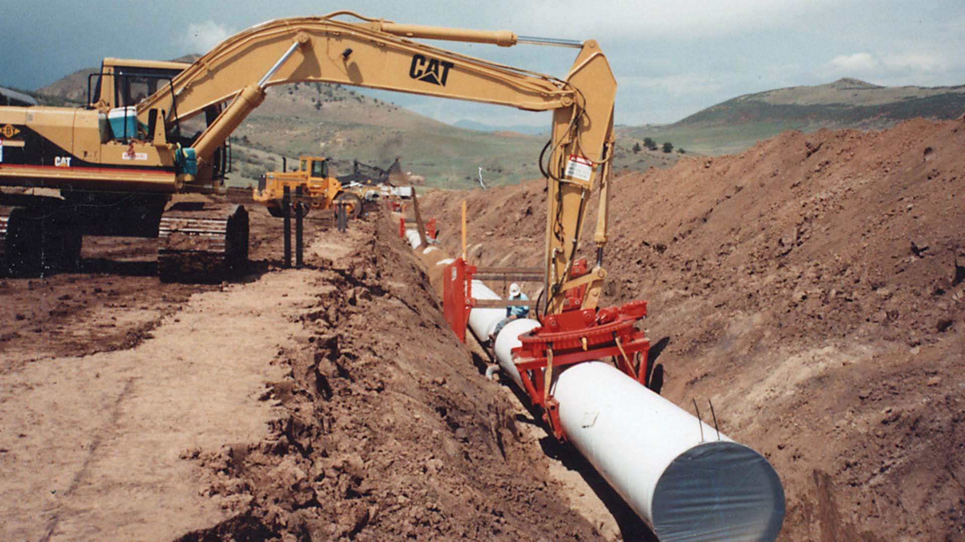 Construction of the Southern Water Supply Pipeline.