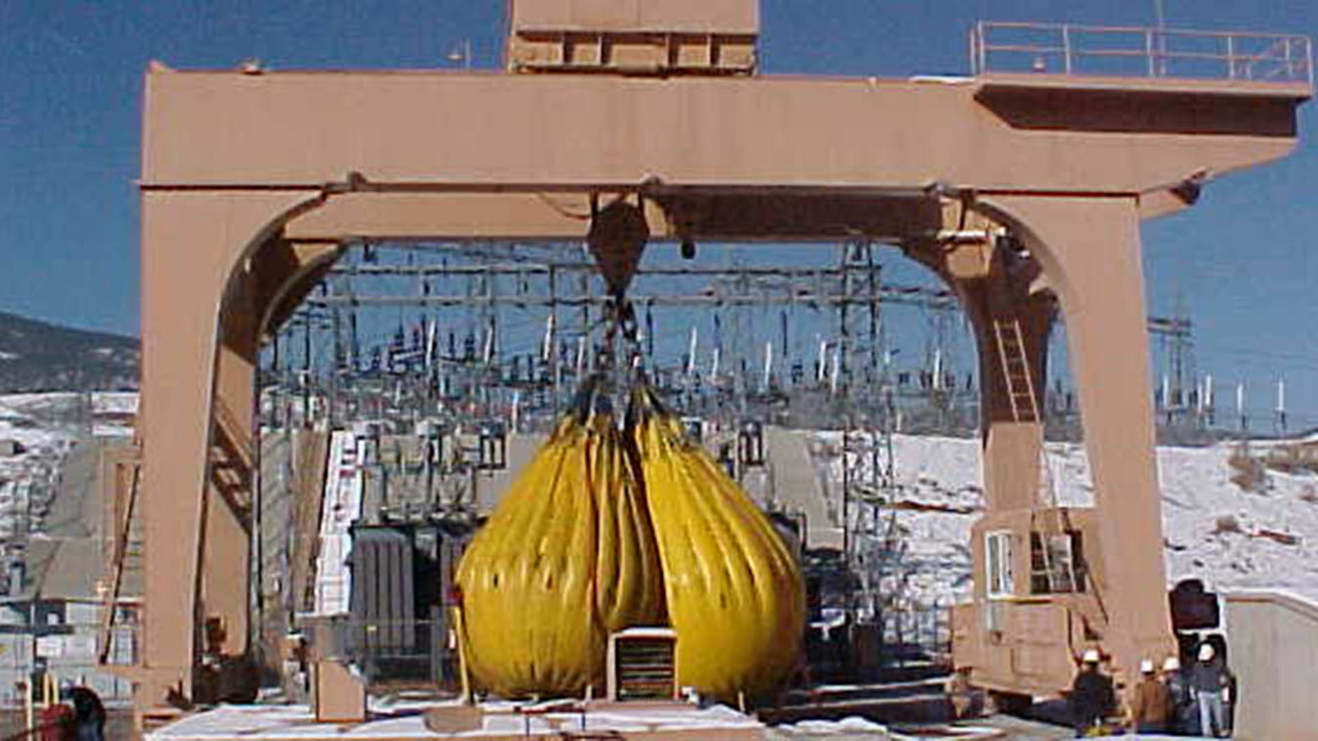 Weights held above the Flatiron Power Plant.