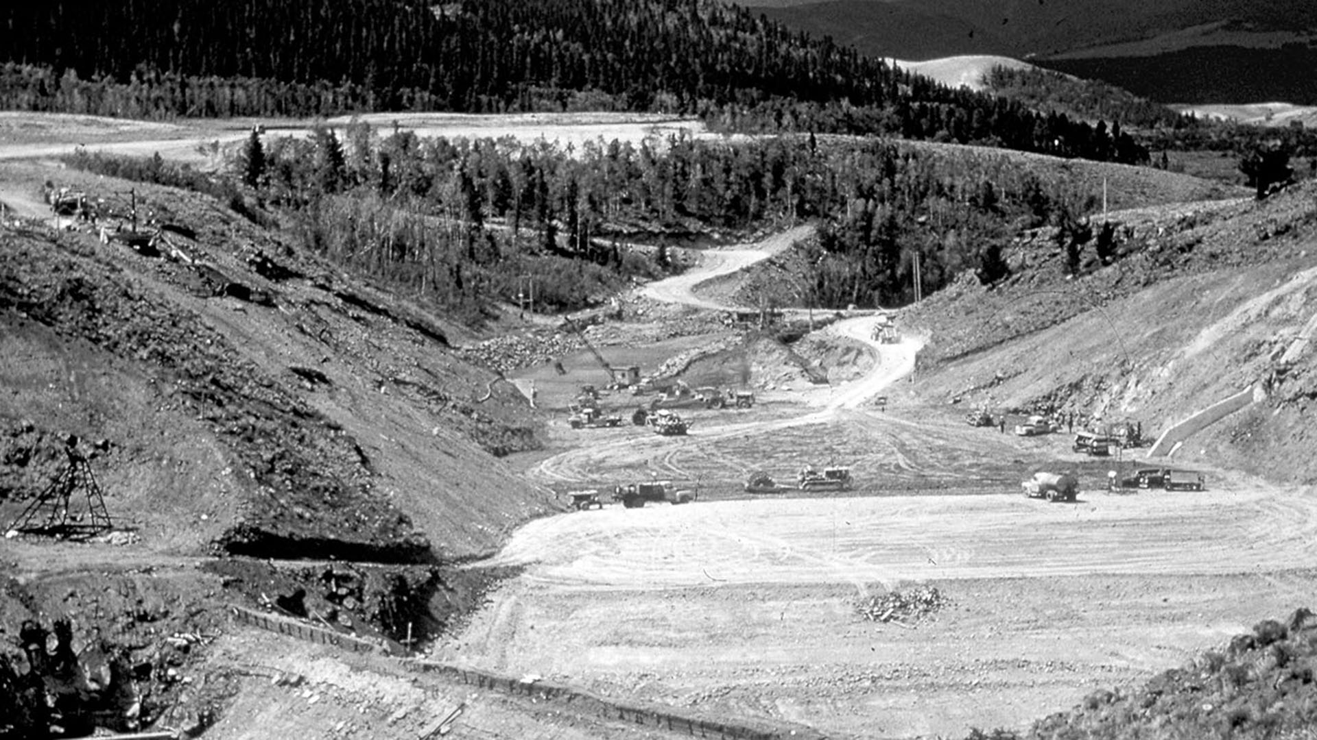 Construction of the Willow Creek Reservoir dam.